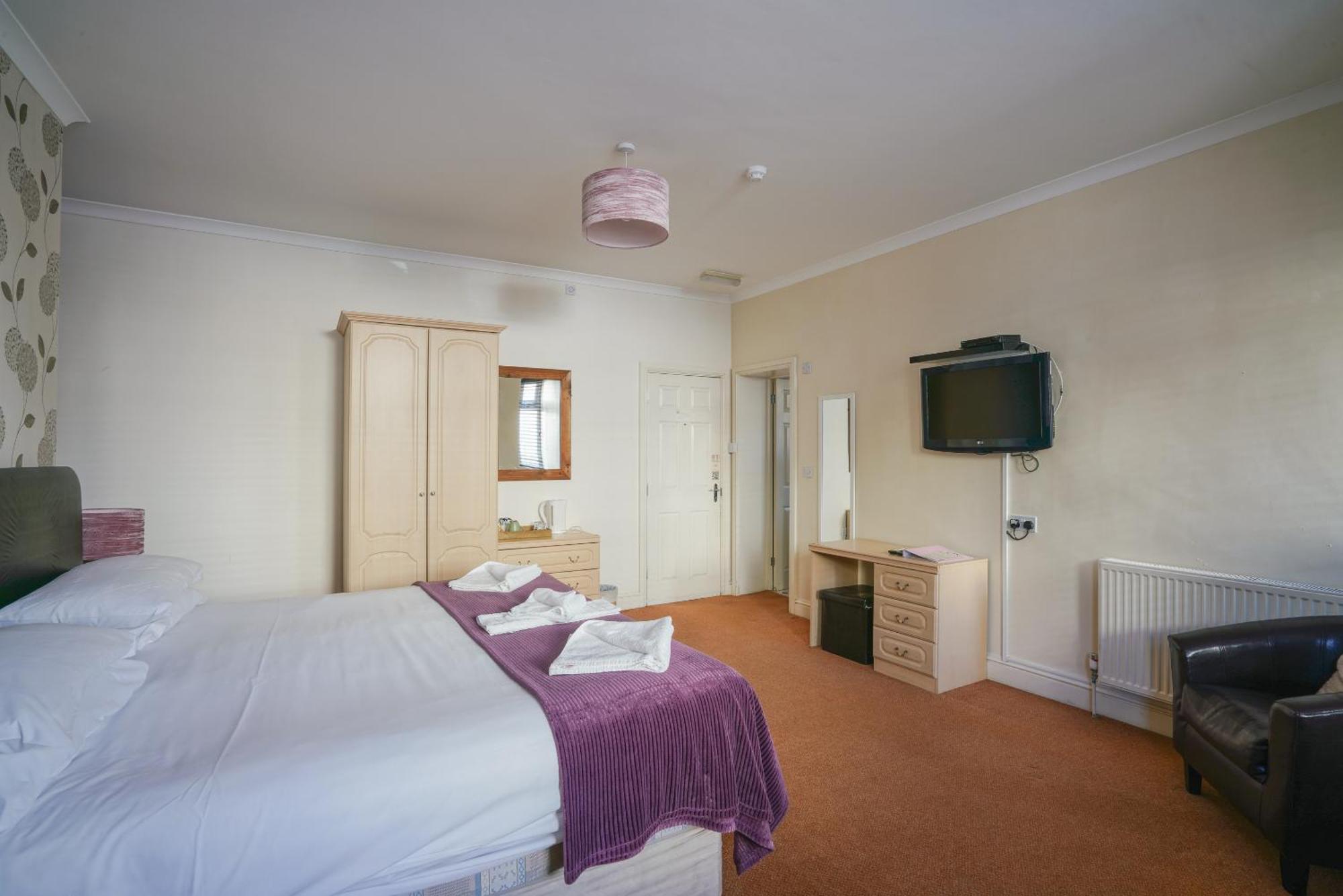 The Sheldon B&B - Free Private Parking Eastbourne Room photo